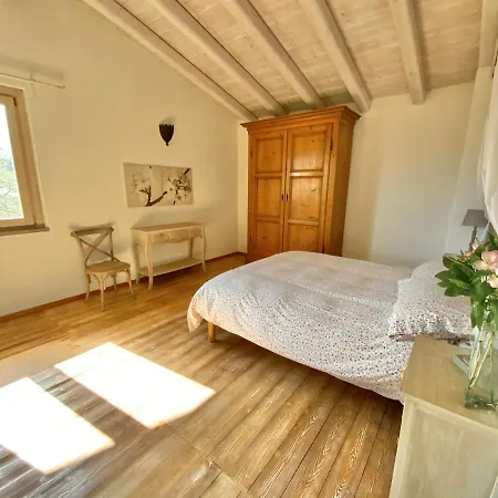 San Lorenzo Di Persegno Farm stay *